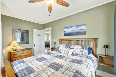 215 Lakeview Drive North Hero VT 05747