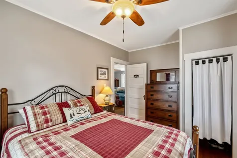 215 Lakeview Drive North Hero VT 05747