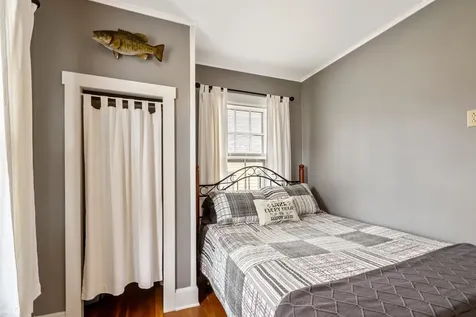 215 Lakeview Drive North Hero VT 05747