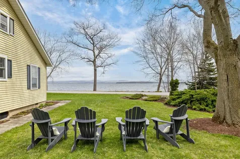 215 Lakeview Drive North Hero VT 05747