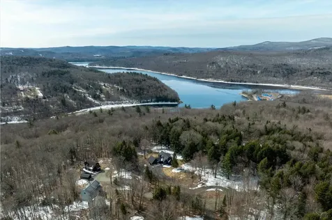 42 View Road Wilmington VT 05363