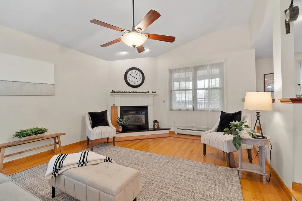 6 Pinehurst Avenue Nashua NH 03062