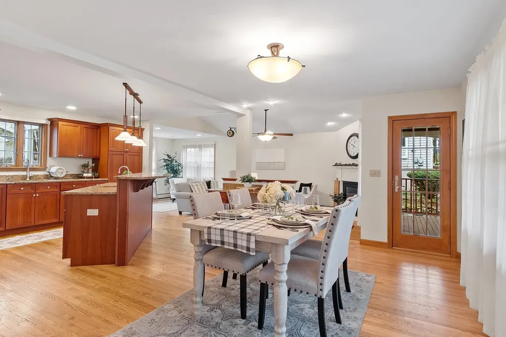 6 Pinehurst Avenue Nashua NH 03062