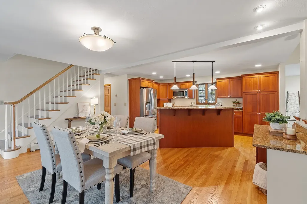 6 Pinehurst Avenue Nashua NH 03062