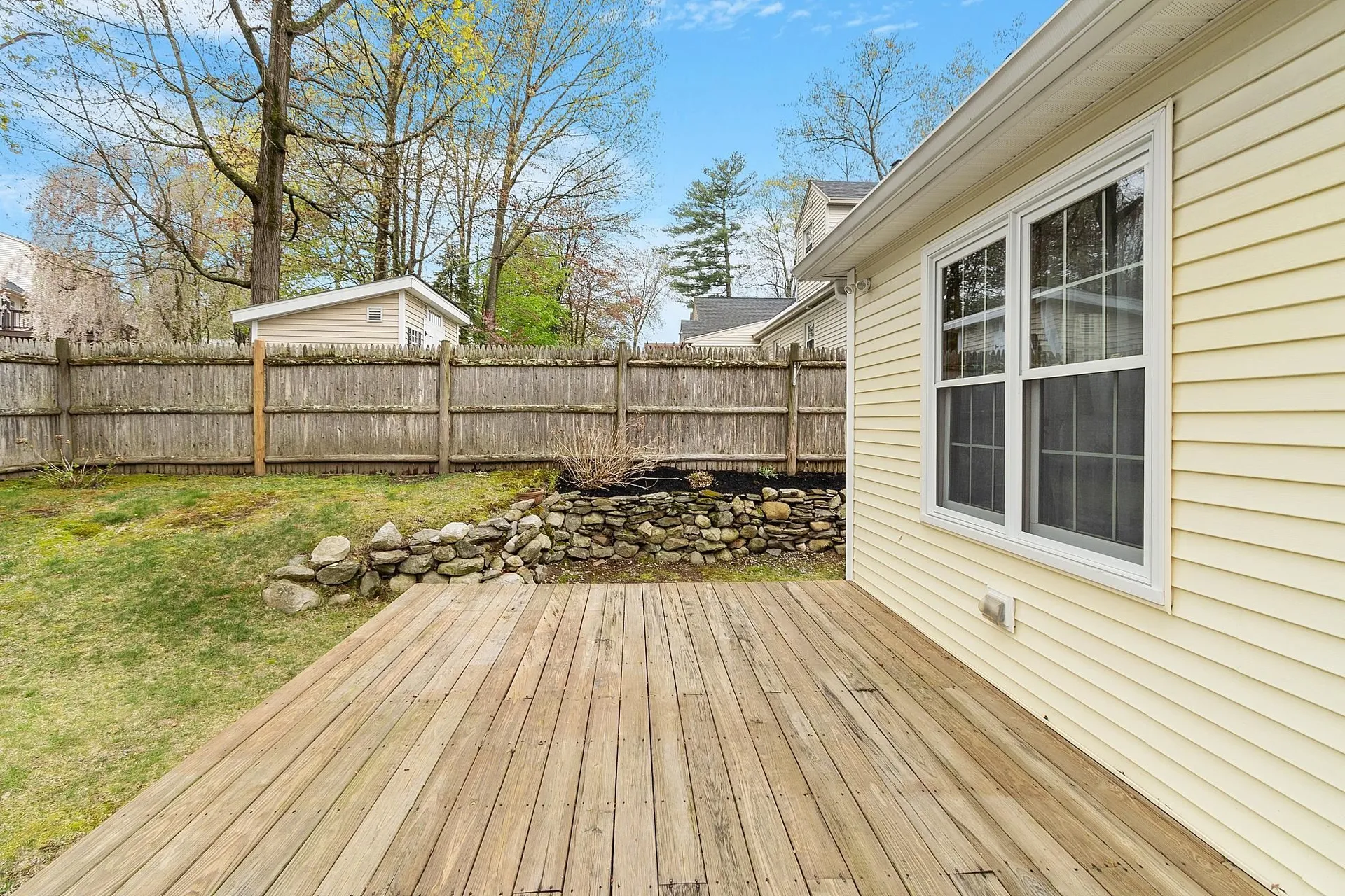 6 Pinehurst Avenue Nashua NH 03062