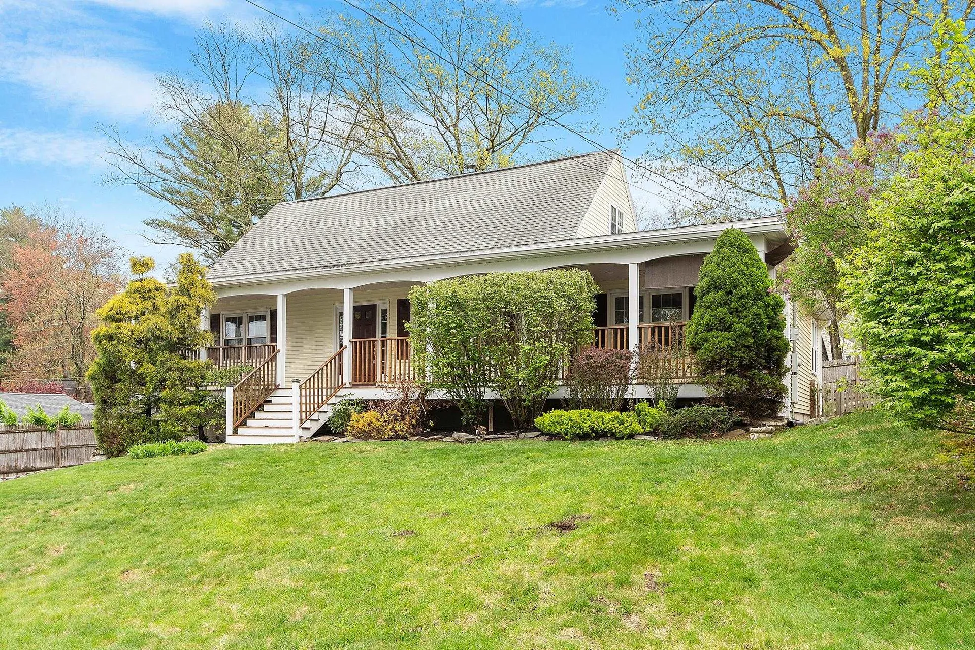 6 Pinehurst Avenue Nashua NH 03062