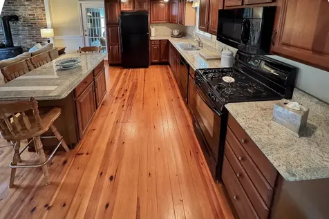66 Ash Street Conway NH 03860