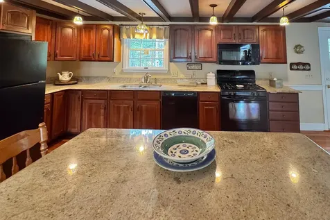 66 Ash Street Conway NH 03860