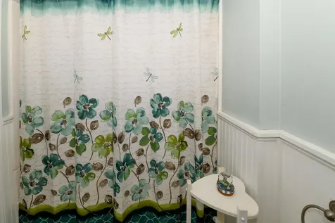 66 Ash Street Conway NH 03860
