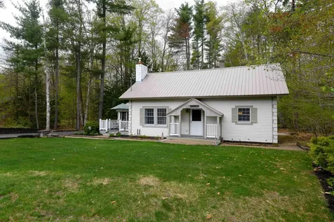 66 Ash Street Conway NH 03860