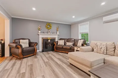 32 Godfrey Lane Fremont NH 03044