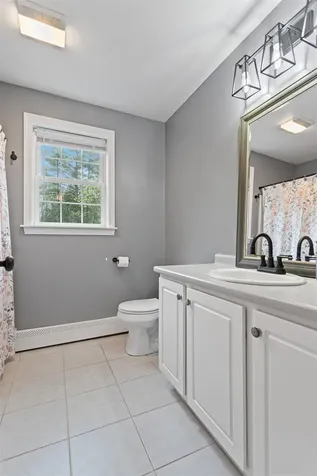 32 Godfrey Lane Fremont NH 03044