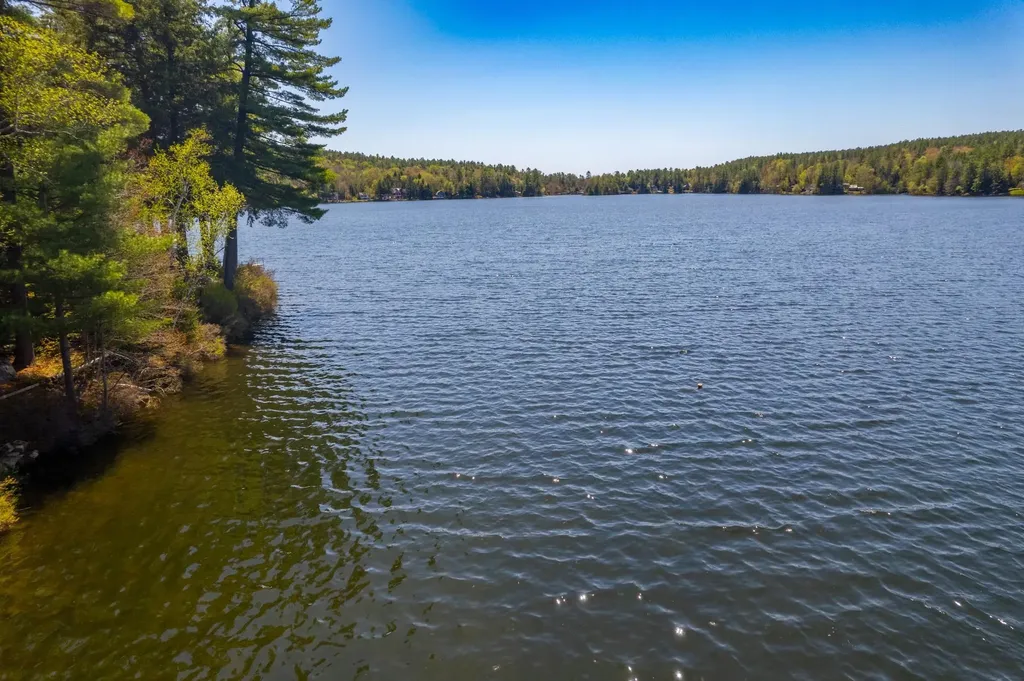 28 North Shore Road Sunapee NH 03782