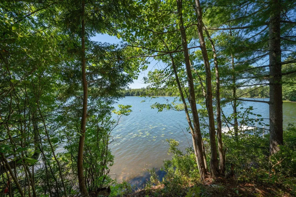 28 North Shore Road Sunapee NH 03782