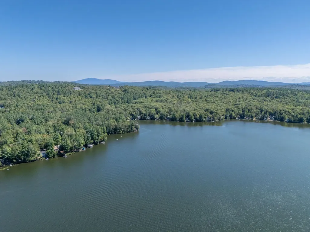 28 North Shore Road Sunapee NH 03782