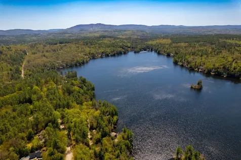 28 North Shore Road Sunapee NH 03782