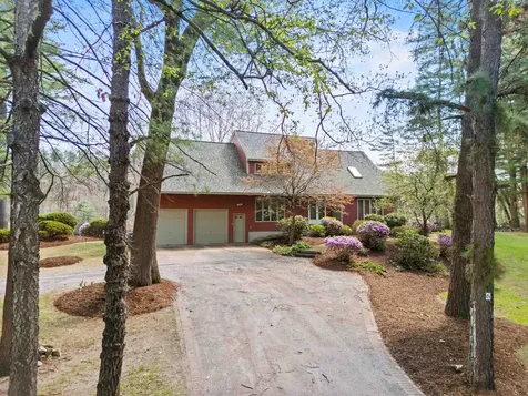 6 Hidden Ranch Drive Hooksett NH 03106