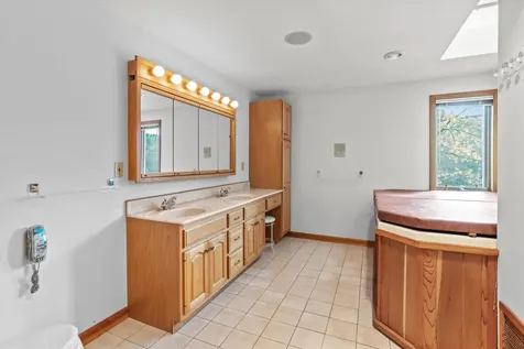 6 Hidden Ranch Drive Hooksett NH 03106