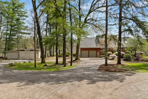 6 Hidden Ranch Drive Hooksett NH 03106