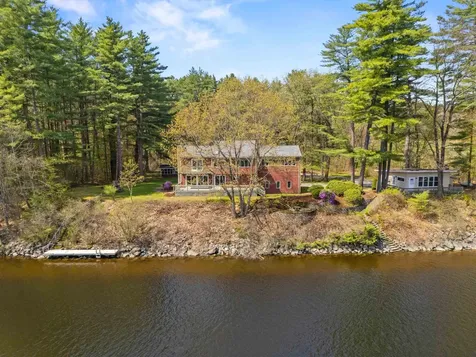 6 Hidden Ranch Drive Hooksett NH 03106
