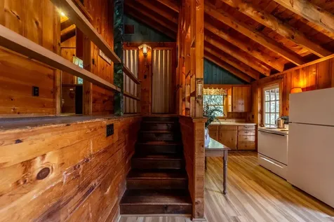 22 Hemlock Lane Hebron NH 03241