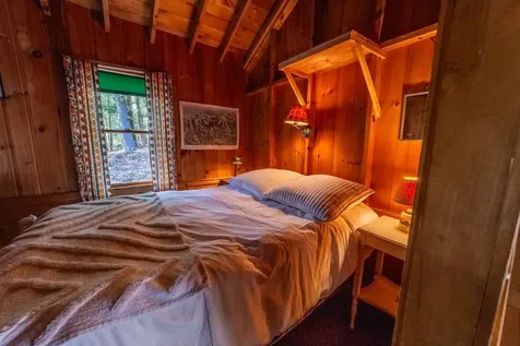 22 Hemlock Lane Hebron NH 03241