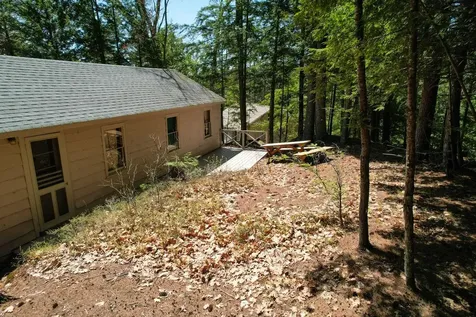 22 Hemlock Lane Hebron NH 03241