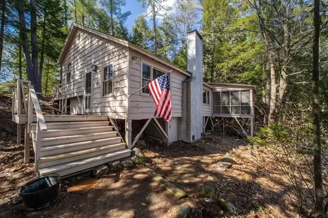 22 Hemlock Lane Hebron NH 03241