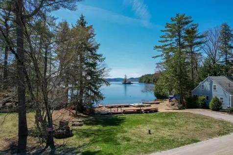 22 Hemlock Lane Hebron NH 03241