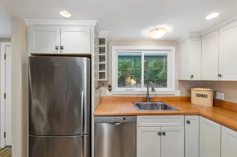 19 Wawbeek Road Tuftonboro NH 03816