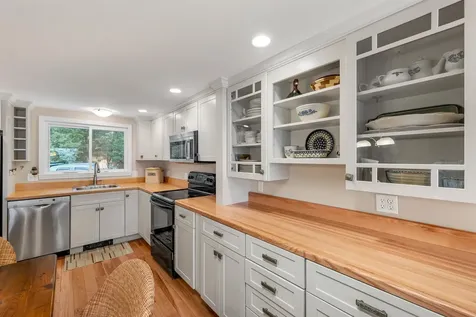 19 Wawbeek Road Tuftonboro NH 03816
