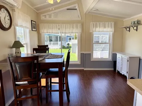 15 Whites Lane Grand Isle VT 05458