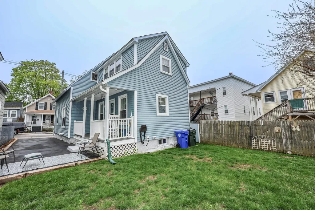 10 Russell Street Manchester NH 03104