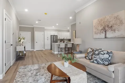 10100 S Willow Street Manchester NH 03103