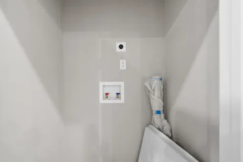 10100 S Willow Street Manchester NH 03103