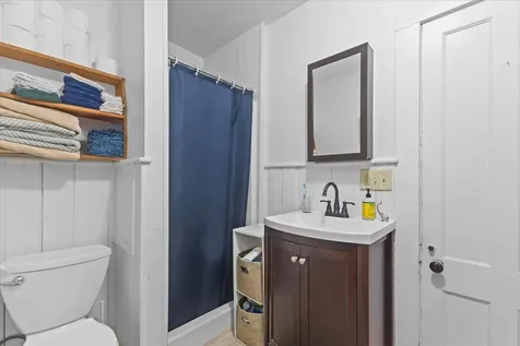 36 Mountain Street Bristol VT 05443