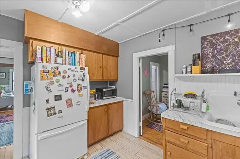 36 Mountain Street Bristol VT 05443