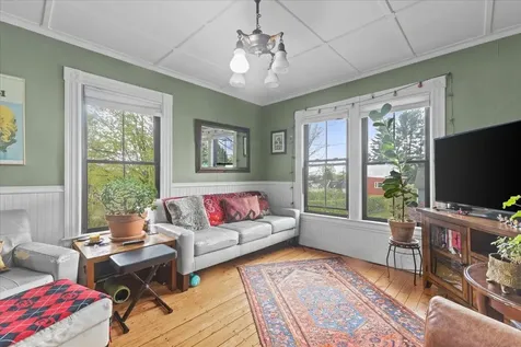 36 Mountain Street Bristol VT 05443