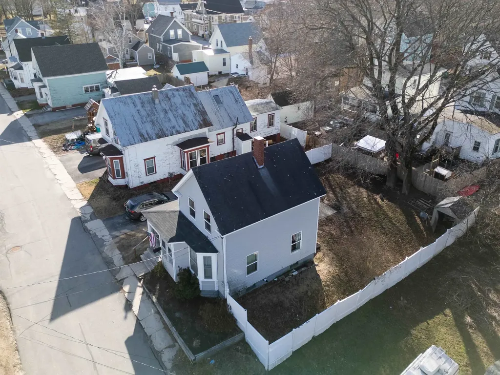 12 Friendship Street Rochester NH 03867