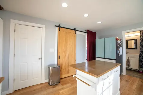 12 Friendship Street Rochester NH 03867