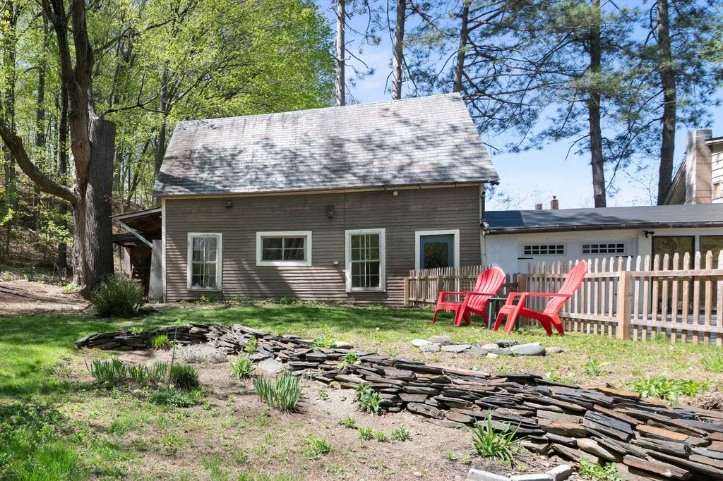 108 Chestnut Street Brattleboro VT 05301