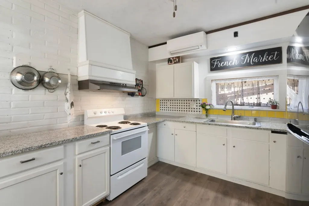 108 Chestnut Street Brattleboro VT 05301