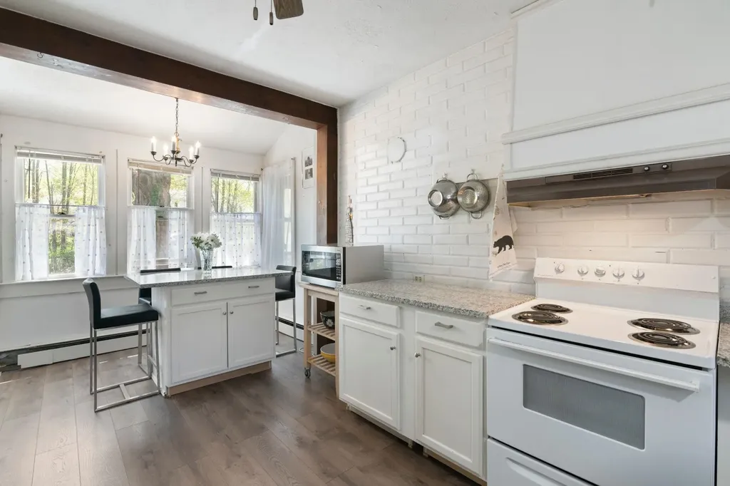 108 Chestnut Street Brattleboro VT 05301