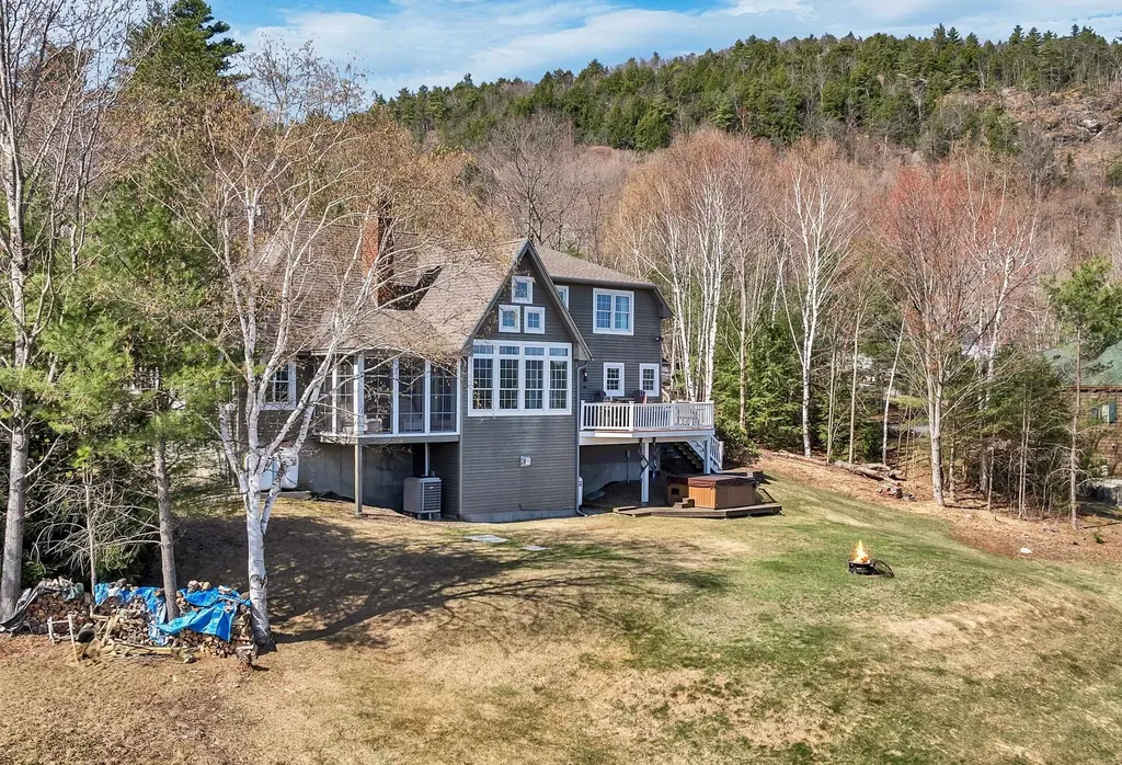28 Lake View Drive New Hampton NH 03256