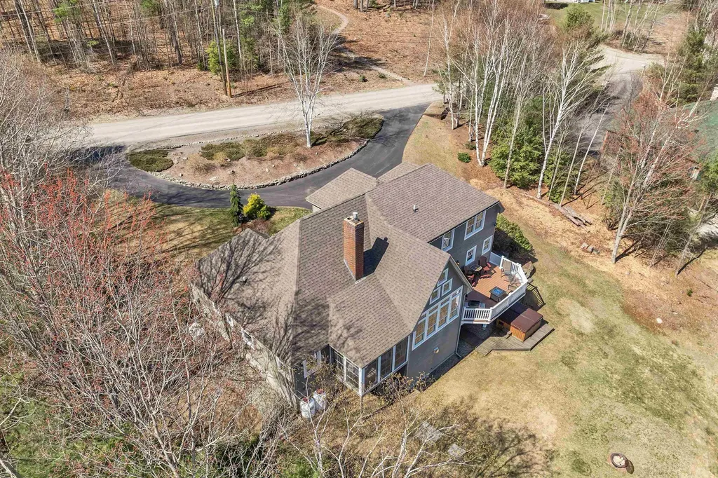 28 Lake View Drive New Hampton NH 03256