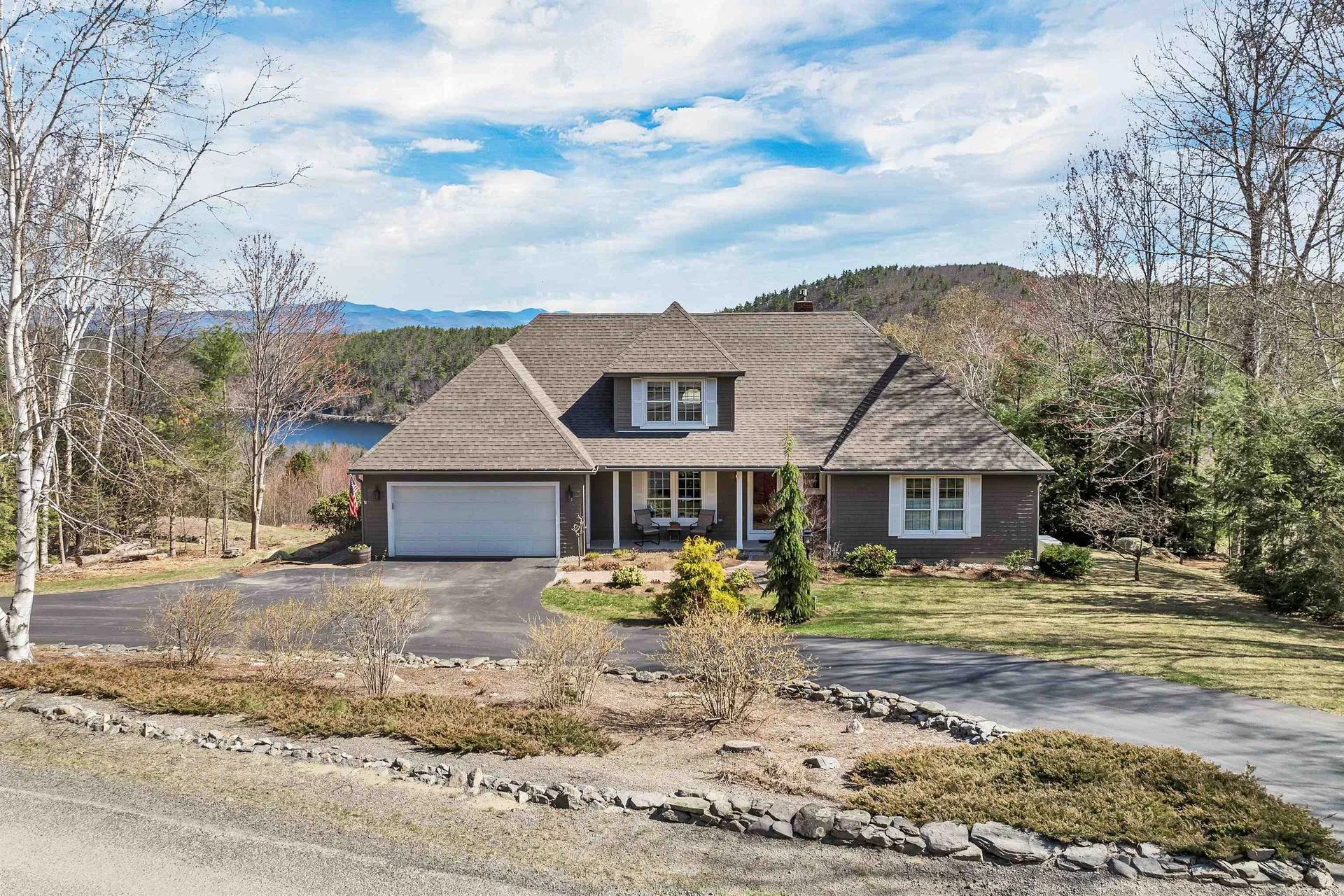 28 Lake View Drive New Hampton NH 03256