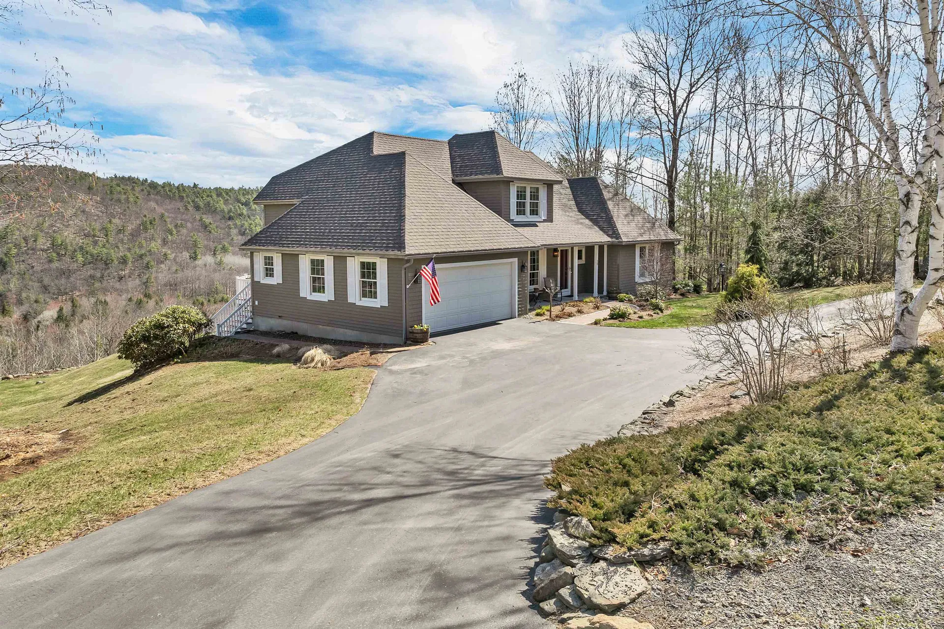 28 Lake View Drive New Hampton NH 03256