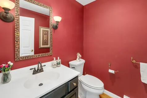 28 Lake View Drive New Hampton NH 03256