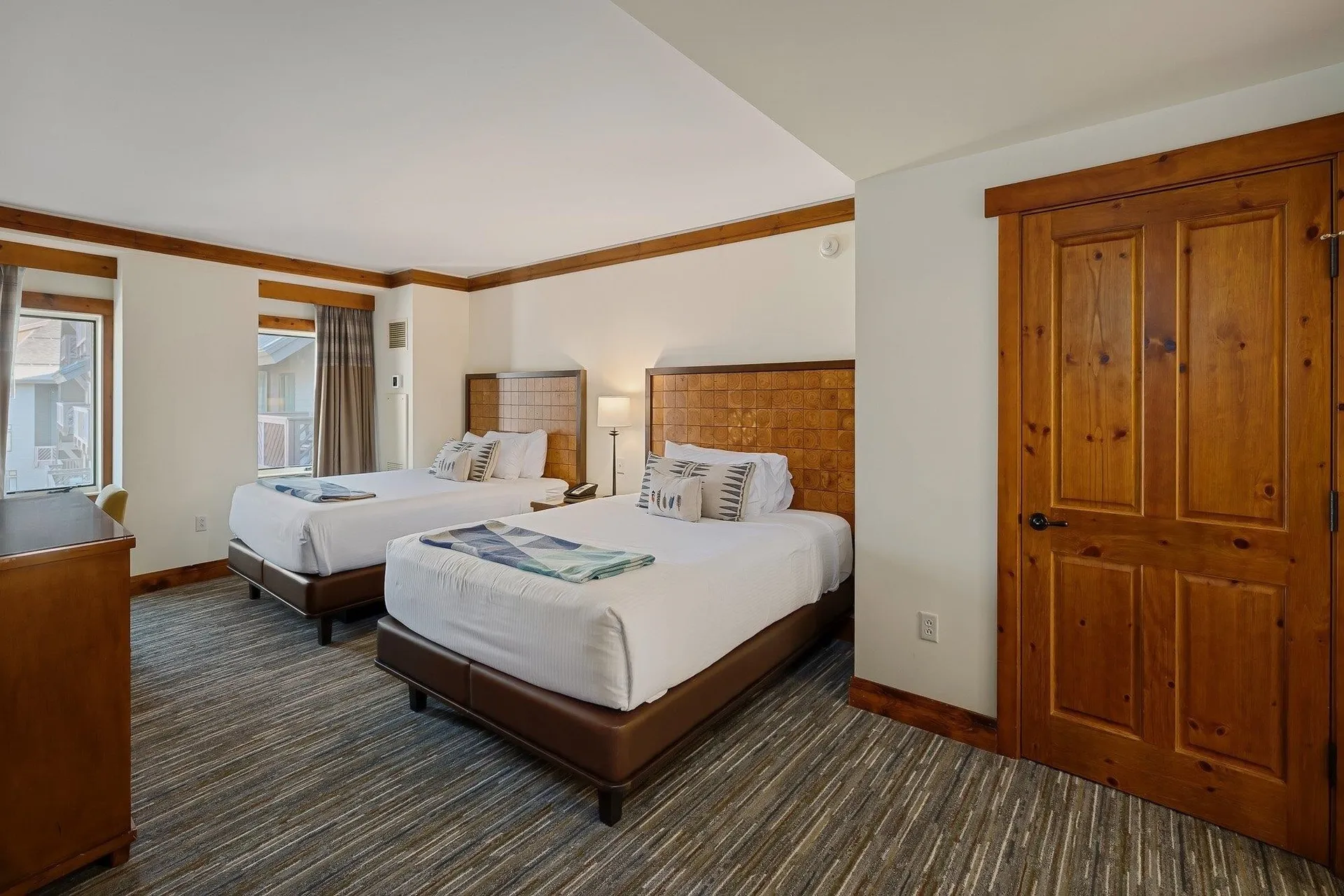 7412 Mountain Road Stowe VT 05672