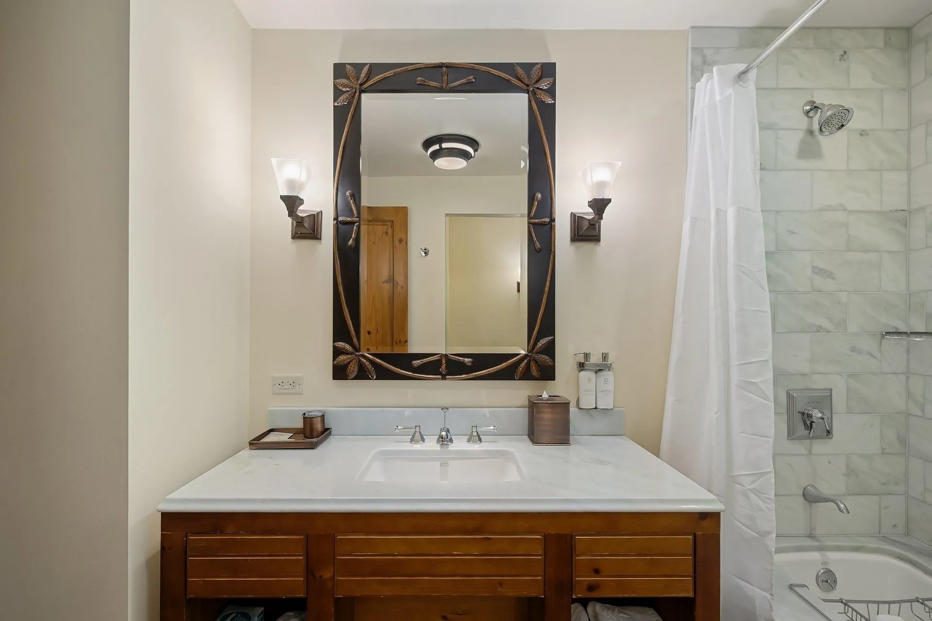 7412 Mountain Road Stowe VT 05672